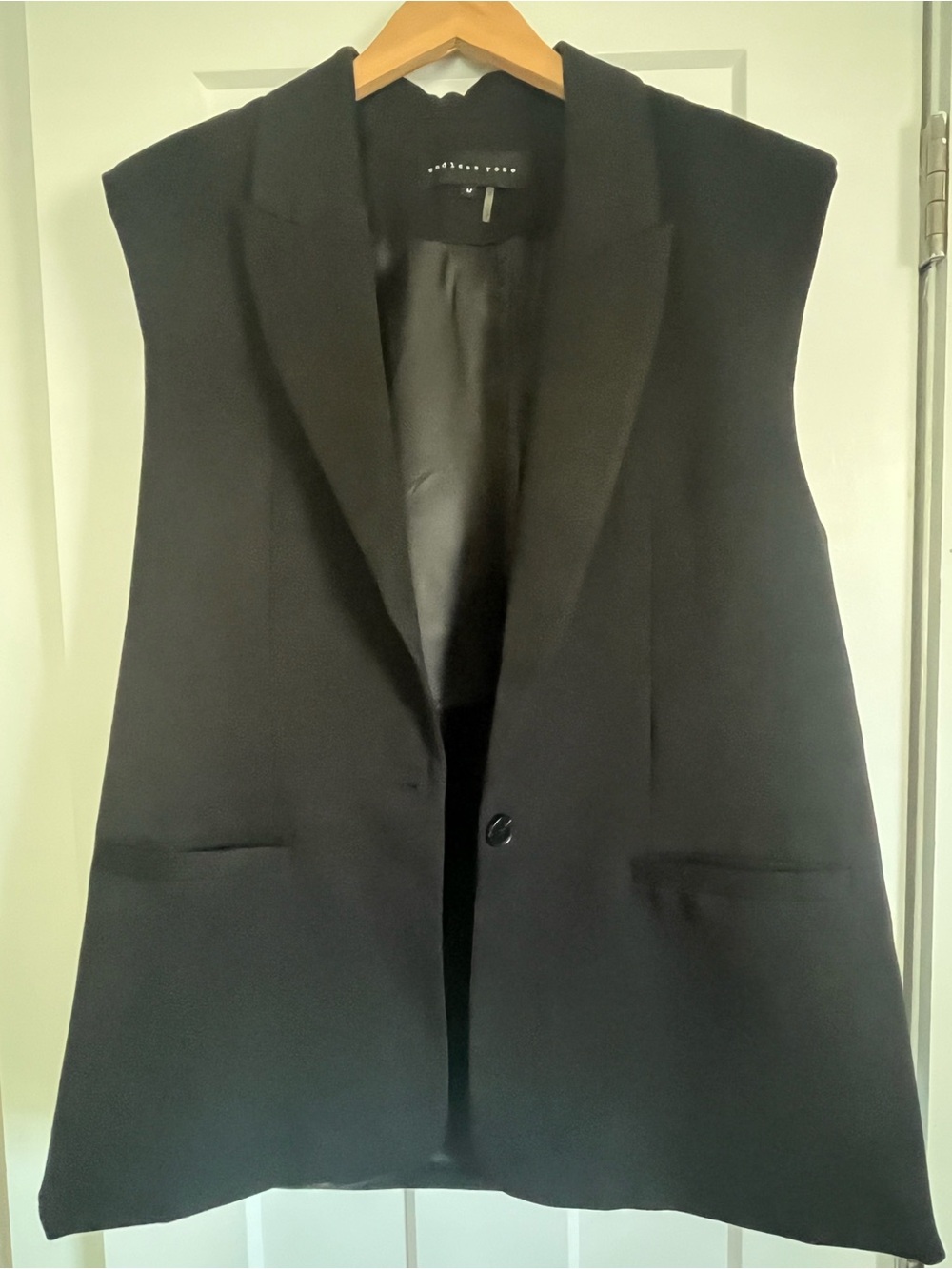 Endless Rose Black Sleeveless Blazer